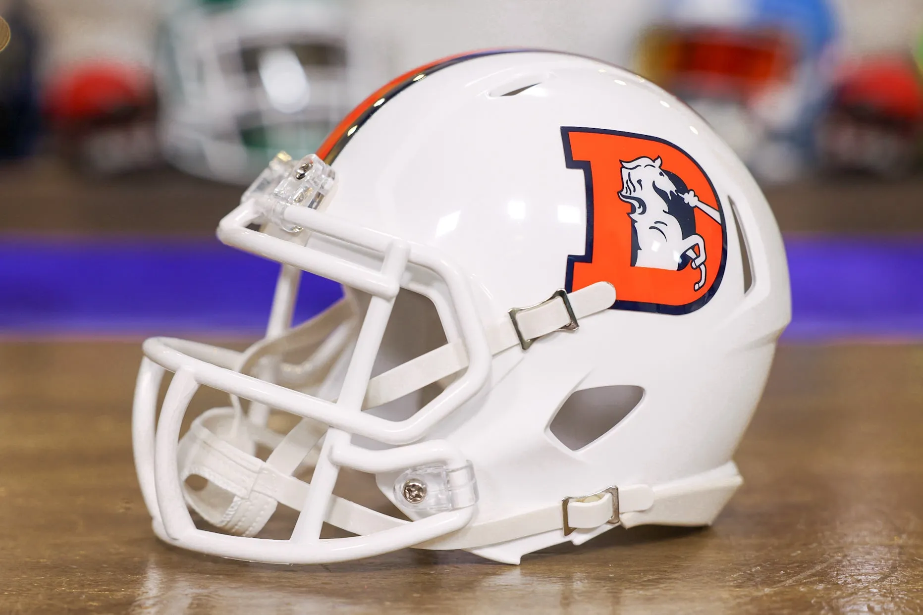 Denver Broncos Riddell Speed Mini Helmet - Snowcapped Alternate