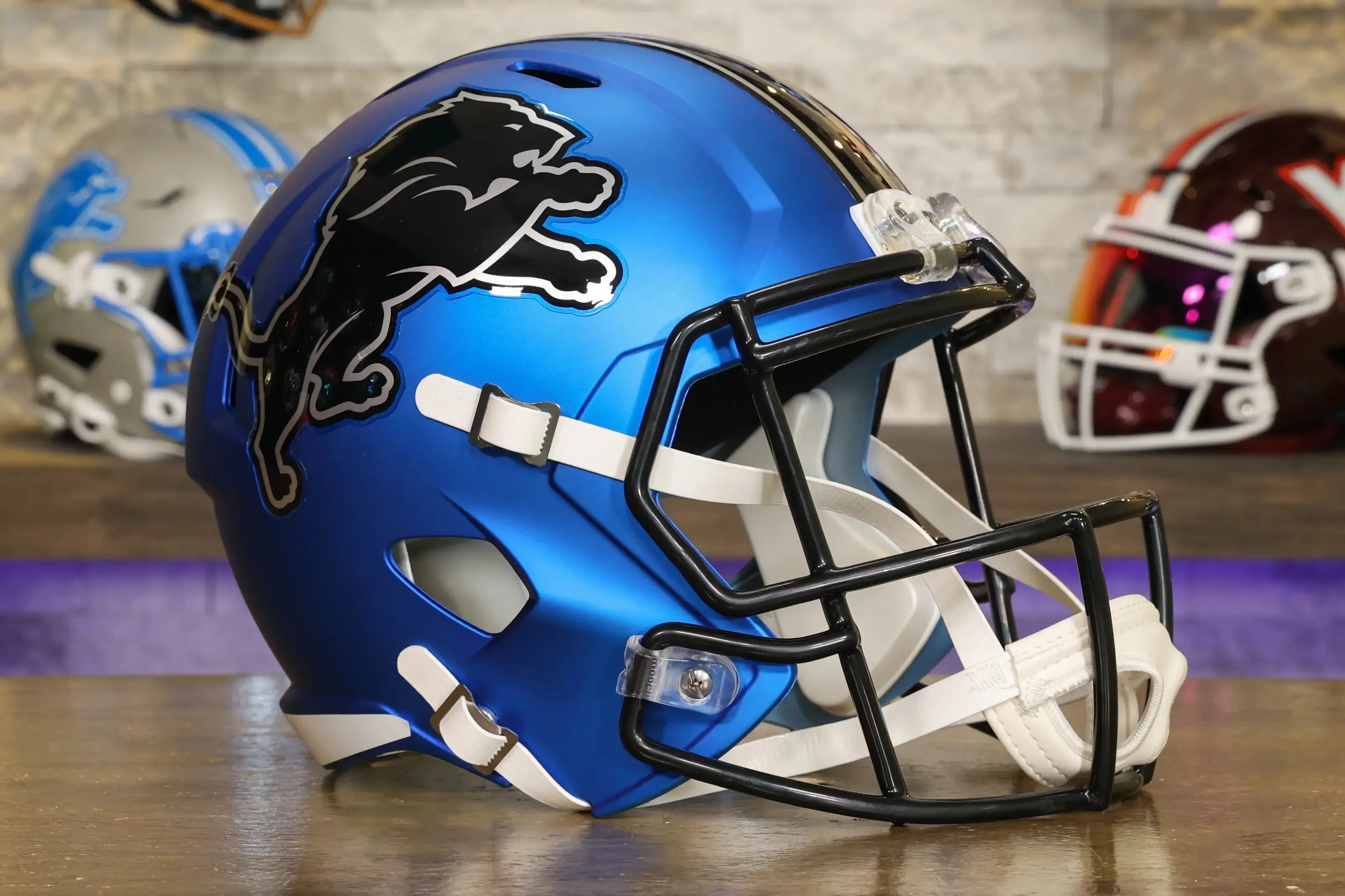 Detroit Lions Riddell Speed Display Helmet - Motor City Muscle Alternate - OPEN BOX