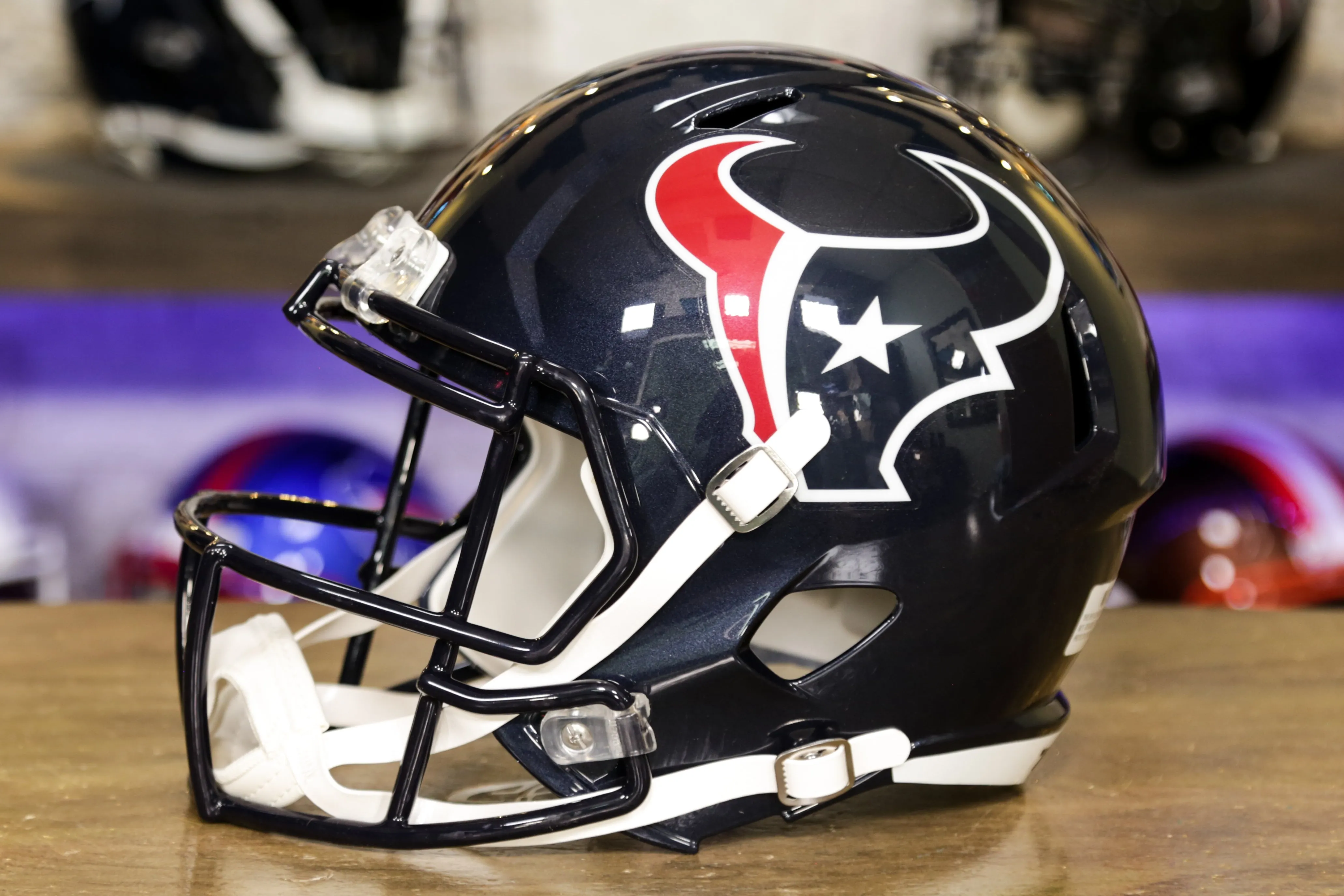 Houston Texans Riddell Speed Display Helmet 2002 - 2023 Throwback