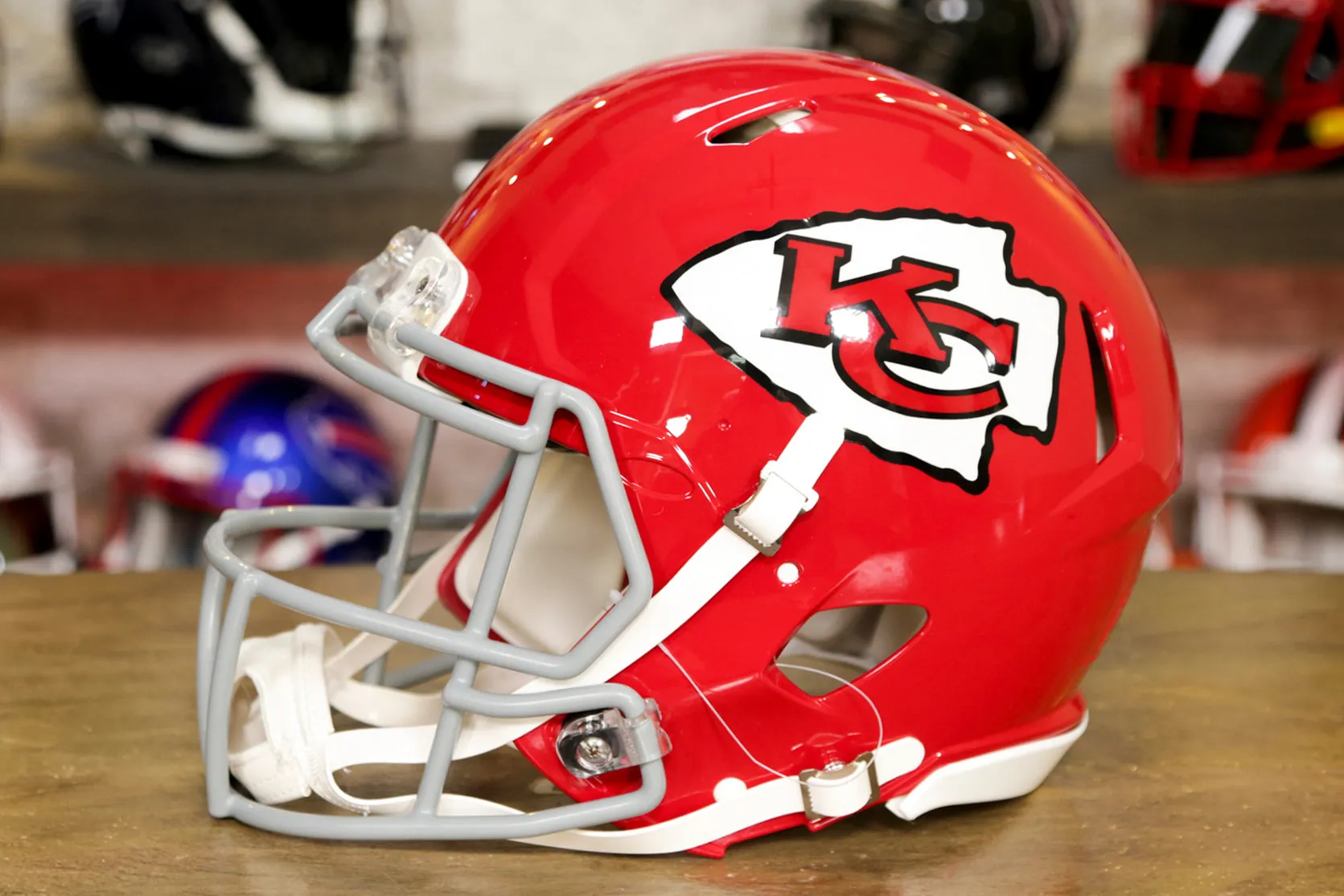 Kansas City Chiefs Riddell Speed Authentic Helmet - 1963-1973 Throwback