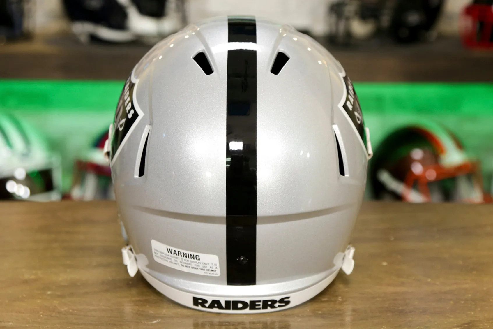 Las Vegas Raiders Riddell Speed Display Helmet