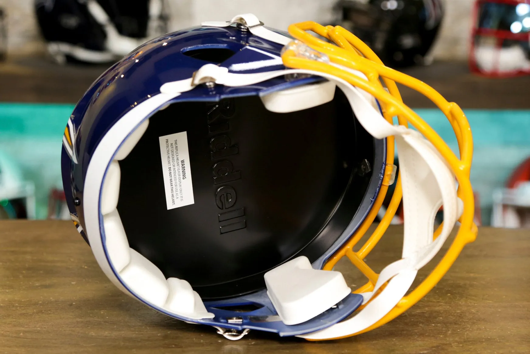 Los Angeles Chargers Riddell Speed Display Helmet - 1974-1987 Throwback