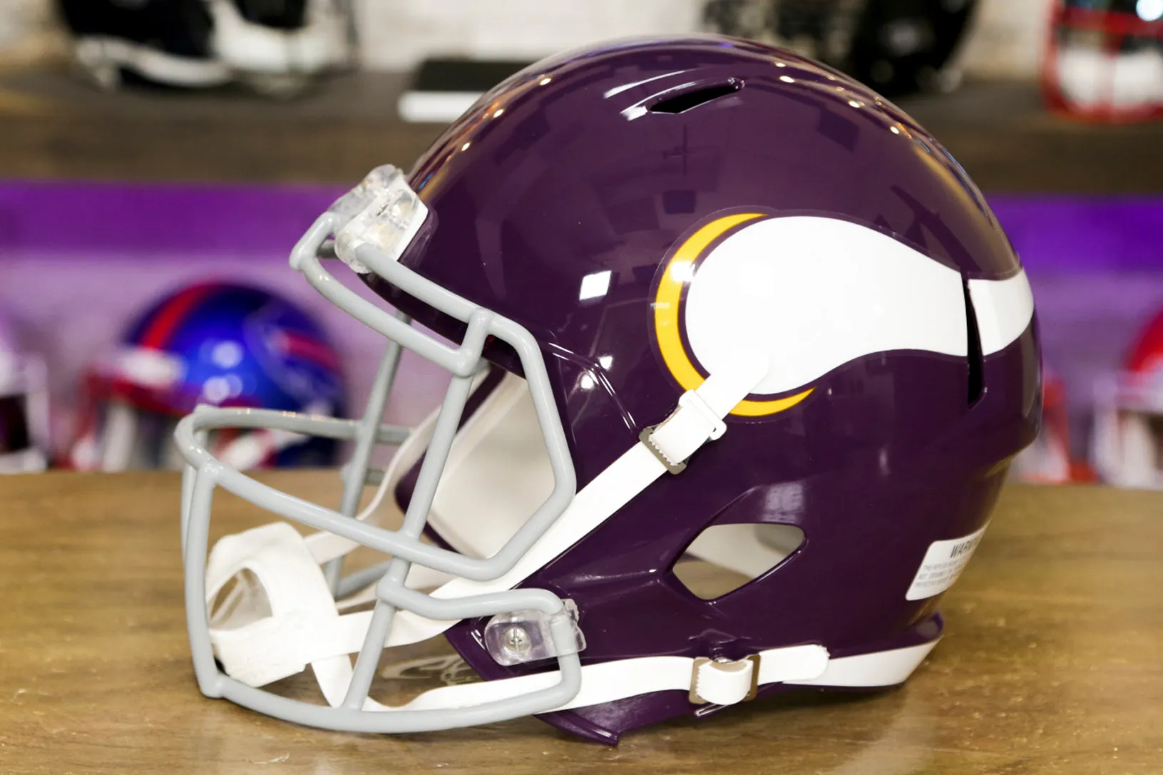Minnesota Vikings Riddell Speed Display Helmet - 1961-1979 Throwback