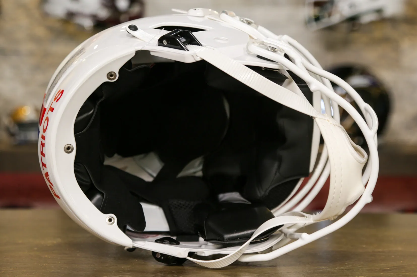 New England Patriots Riddell SpeedFlex Helmet - 1982-1989 Throwback