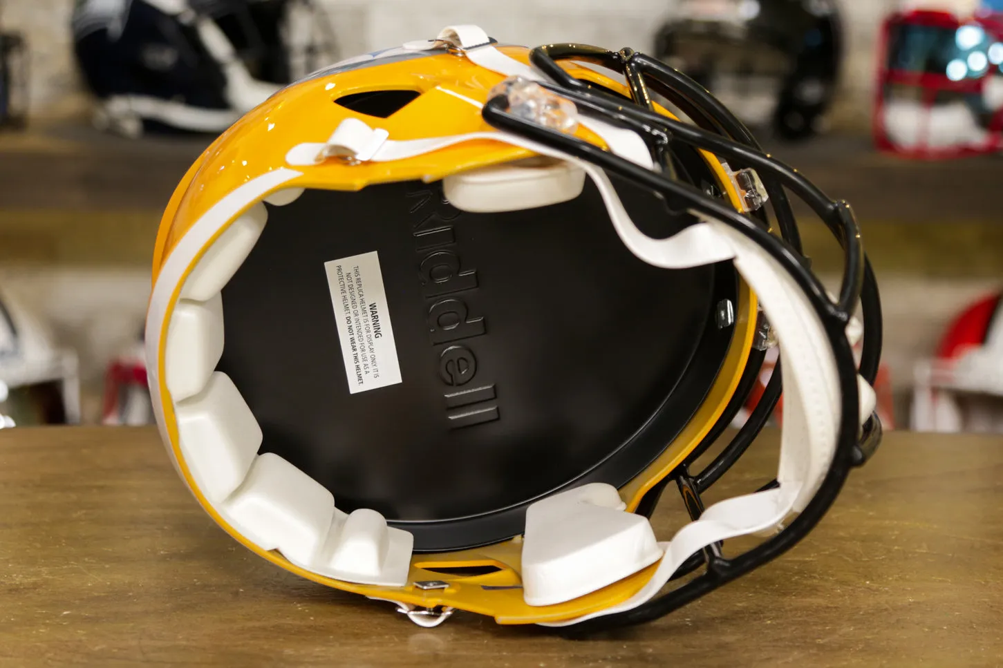 Pittsburgh Steelers Riddell Speed Display Helmet - 2007 Throwback