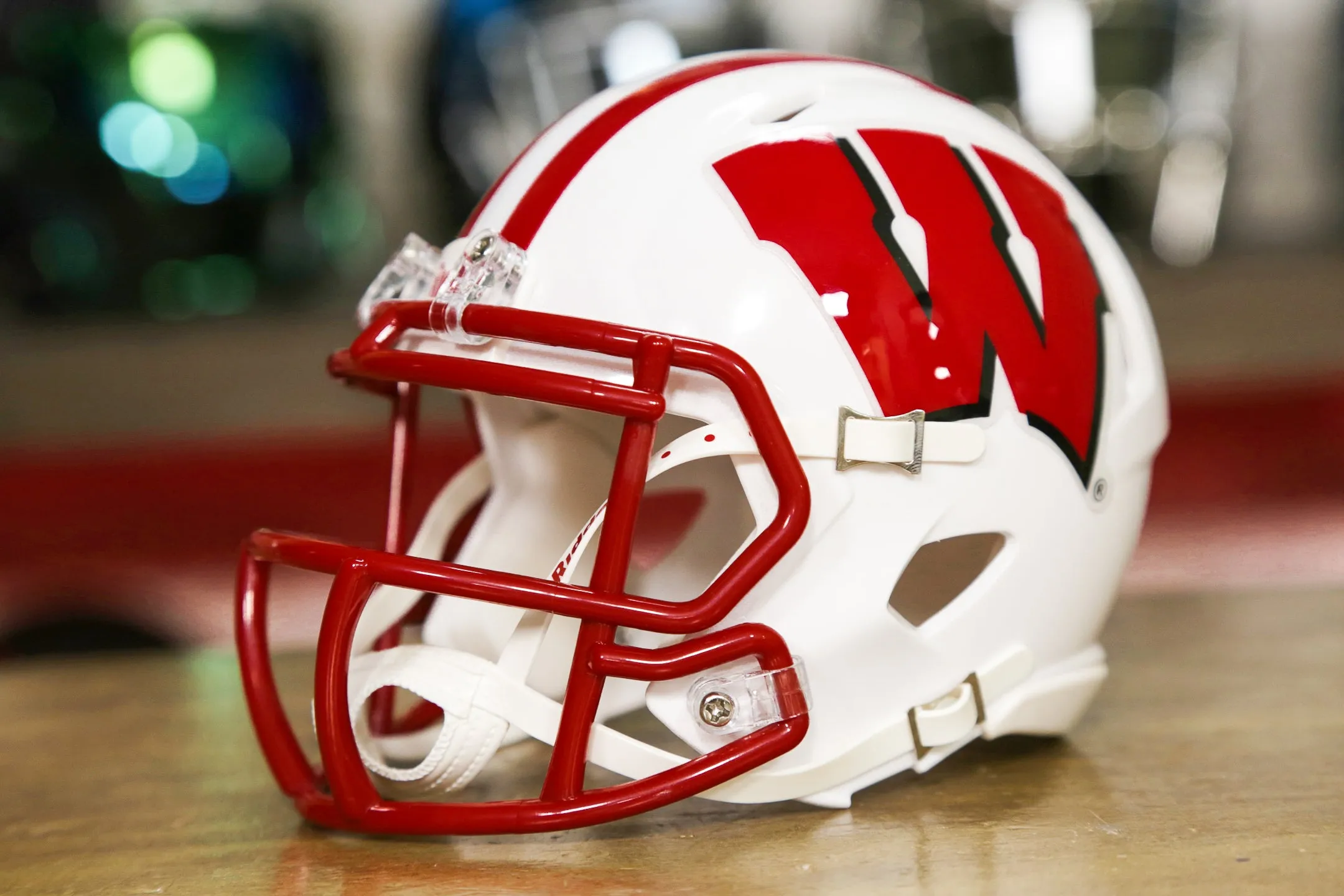 Wisconsin Badgers Riddell Speed Mini Helmet